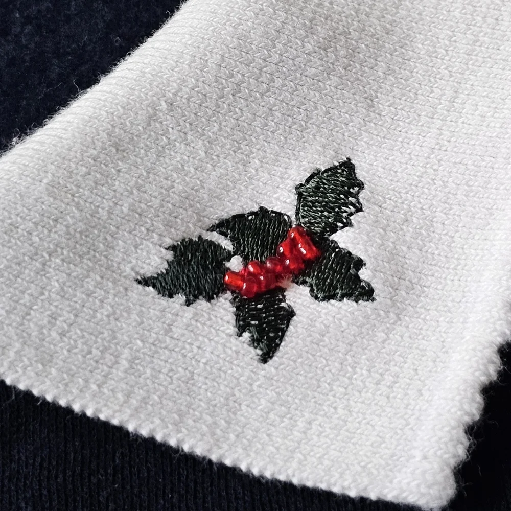 90s Hastings & Smith Embroidered Christmas Sweatshirt XL Angel Holly Collar Navy - Picture 6 of 10